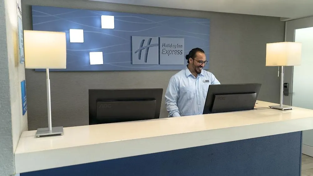 Resort Holiday Inn Express San Juan Condado By Ihg