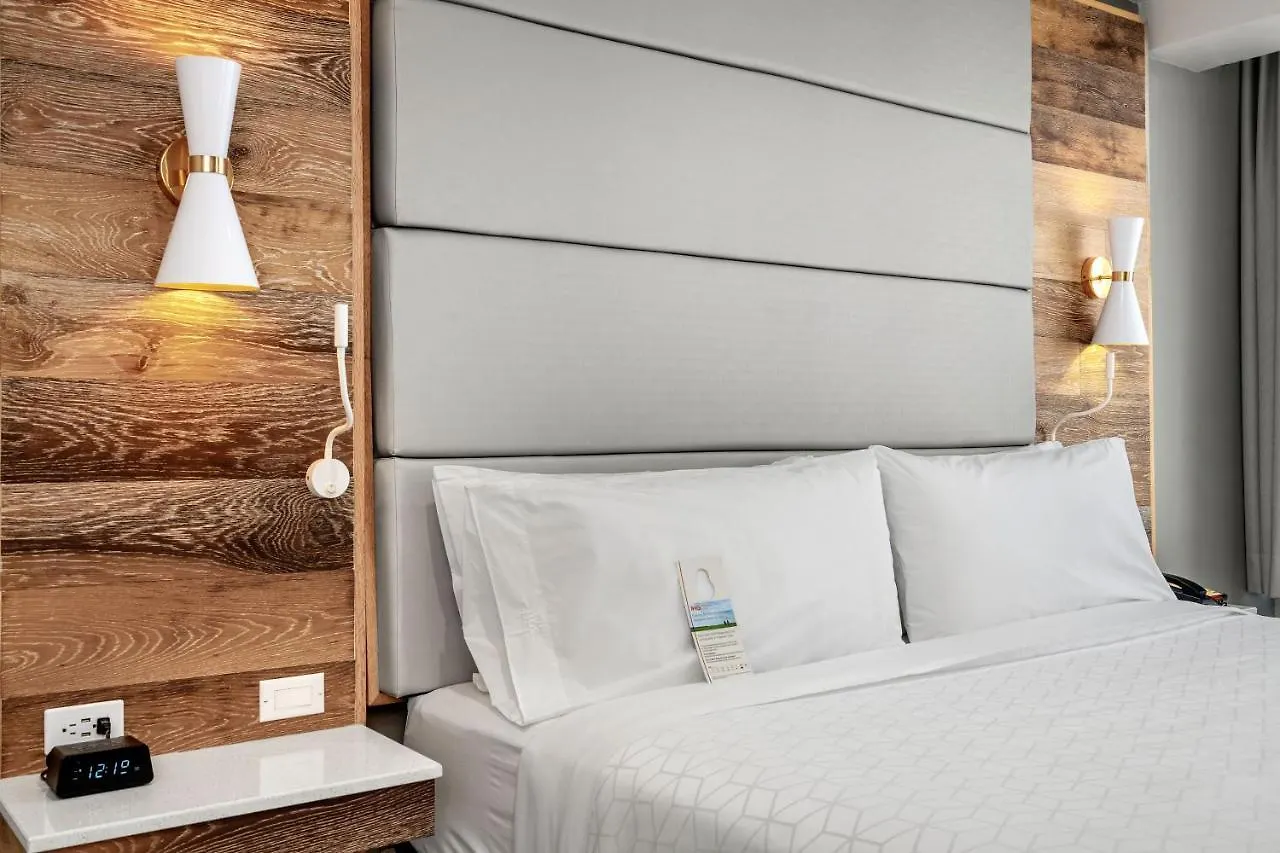 Holiday Inn Express San Juan Condado, an IHG Hotel 3*,