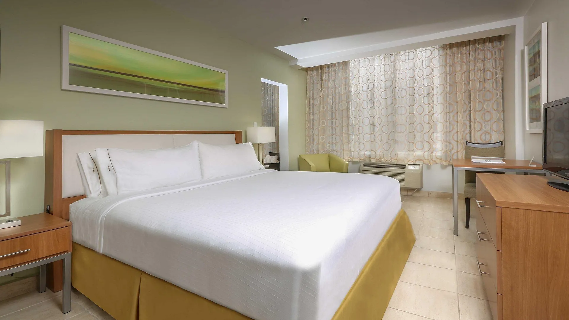 Holiday Inn Express San Juan Condado, an IHG Hotel 3*,