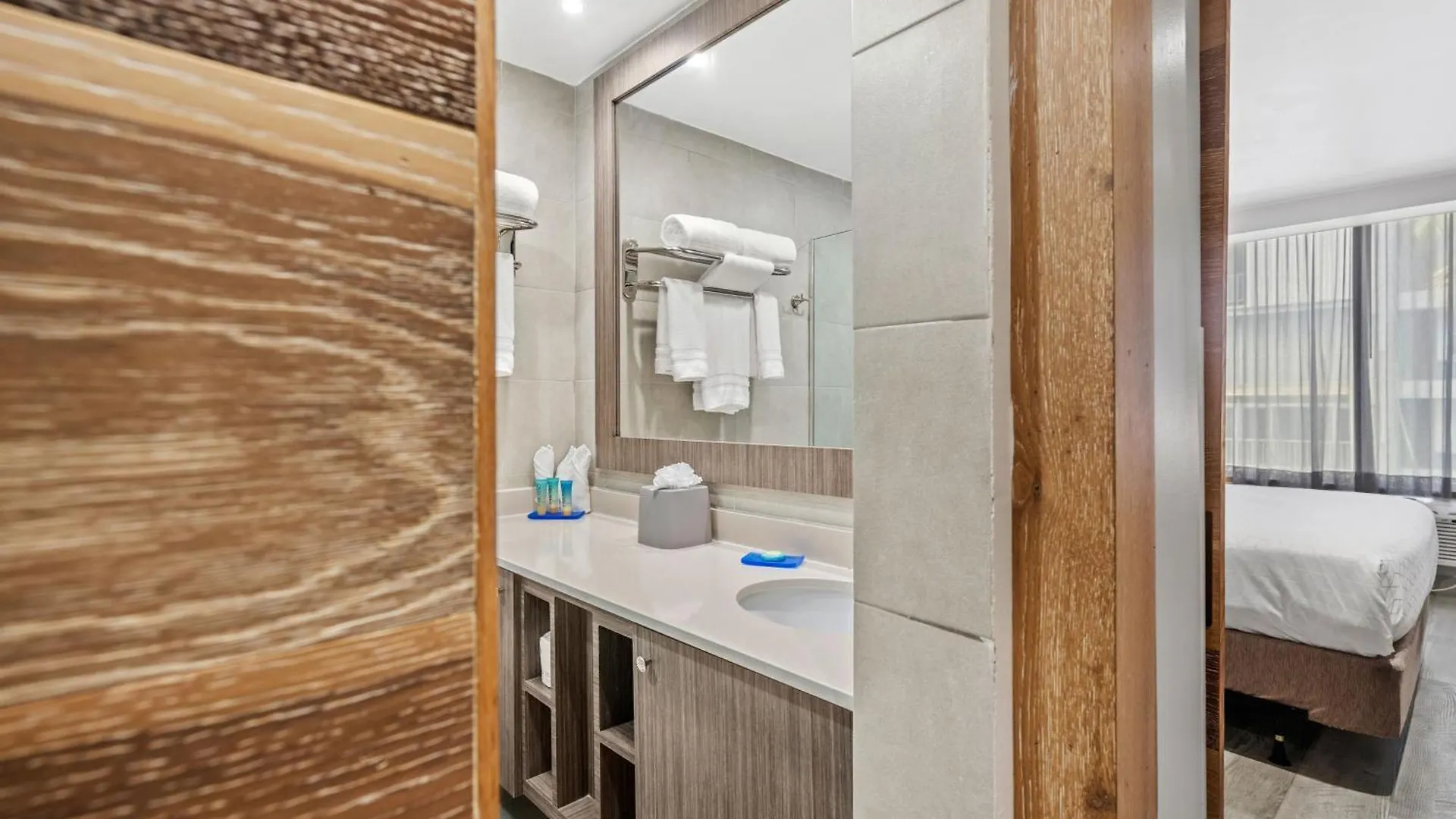 Resort Holiday Inn Express San Juan Condado, an IHG Hotel
