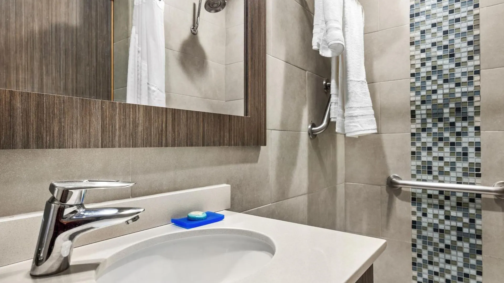Resort Holiday Inn Express San Juan Condado, an IHG Hotel